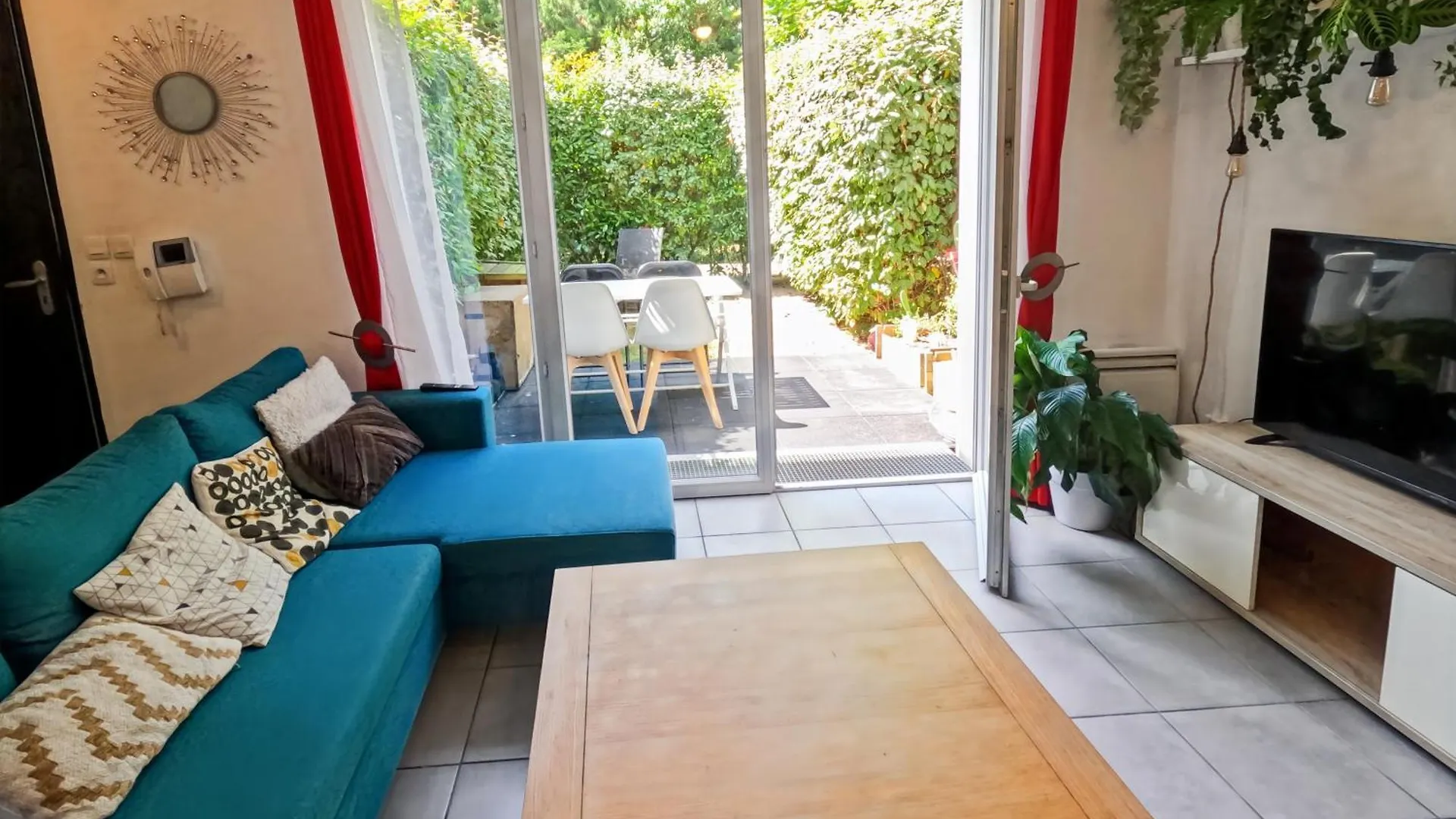 Appartement Duplex Avec Jardin Au Calme à Toulouse 0*,  France